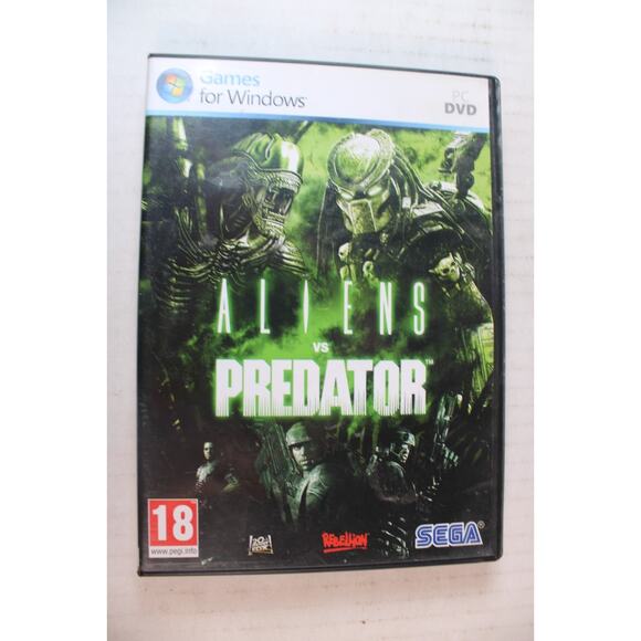 New! Aliens vs. Predator PC CD-ROM DVD 2010 Games for Windows authentic - Picture 1 of 9